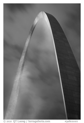 St Louis Arch at night. Gateway Arch National Park (black and white)