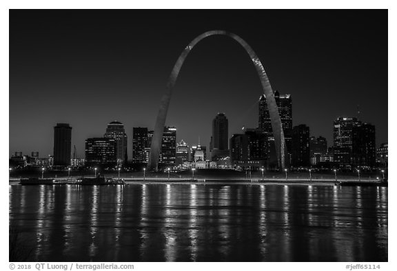 Arch, Old Courthouse and skyline reflected in Mississippi River at night. Gateway Arch National Park (black and white)