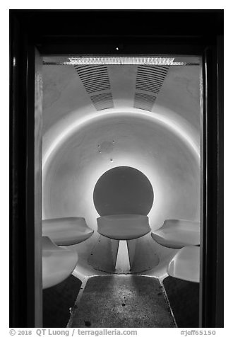 Tram capsule. Gateway Arch National Park (black and white)