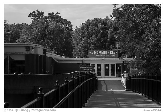 Mammoth Cave Hotel. Mammoth Cave National Park (black and white)