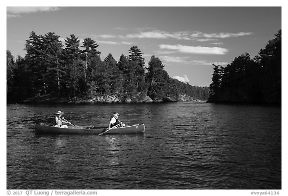 Canoists, Kings William Narrows. Voyageurs National Park (black and white)