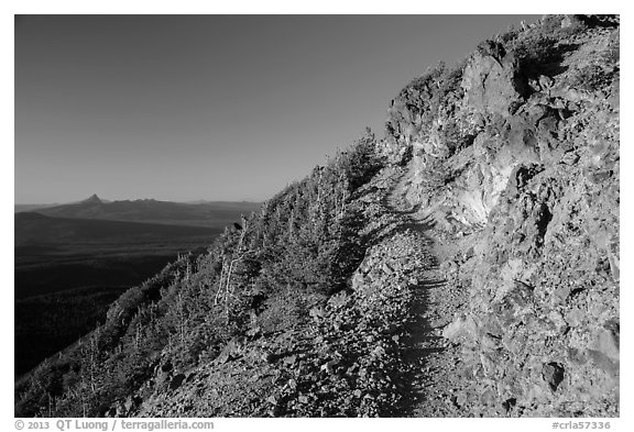 Mount Scott trail. Crater Lake National Park (black and white)