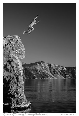 Cliff jumping, Cleetwood Cove. Crater Lake National Park (black and white)