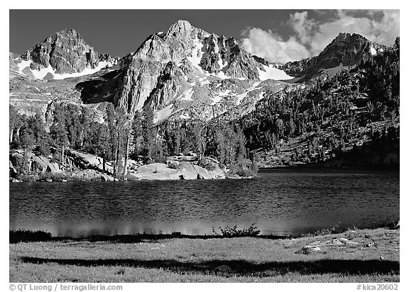 Rae Lake and Painted Lady. Kings Canyon National Park (black and white)