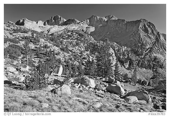 Mt Giraud chain, Lower Dusy basin. Kings Canyon National Park (black and white)