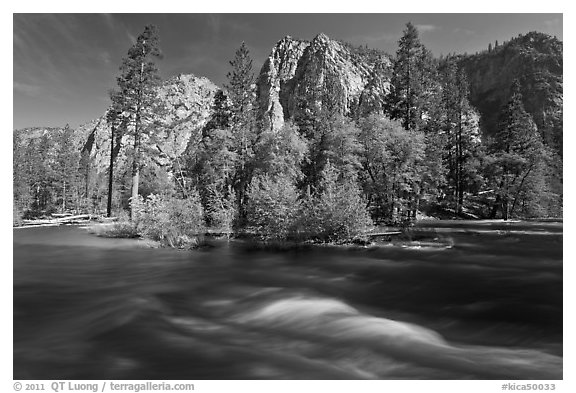Kings River and trees in the spring, Cedar Grove. Kings Canyon National Park (black and white)