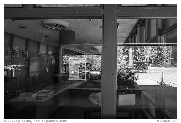 Window reflexion, Kings Canyon Visitor Center. Kings Canyon National Park (black and white)