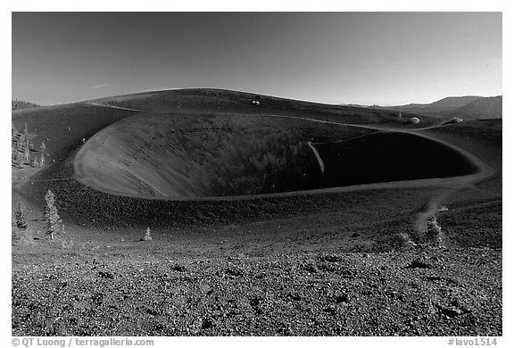 Crater on top of cinder cone. Lassen Volcanic National Park (black and white)