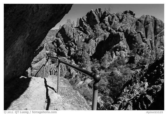Trail passing under overhanging rock. Pinnacles National Park (black and white)