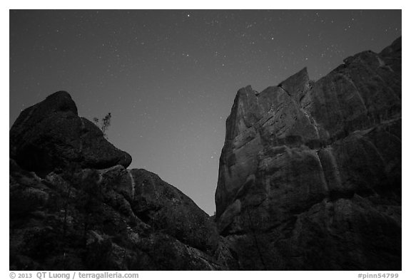 Machete Ridge at night with stary sky. Pinnacles National Park (black and white)