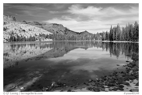 May Lake shore. Yosemite National Park (black and white)