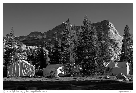 Sierra High Camp and Vogelsang peak. Yosemite National Park (black and white)