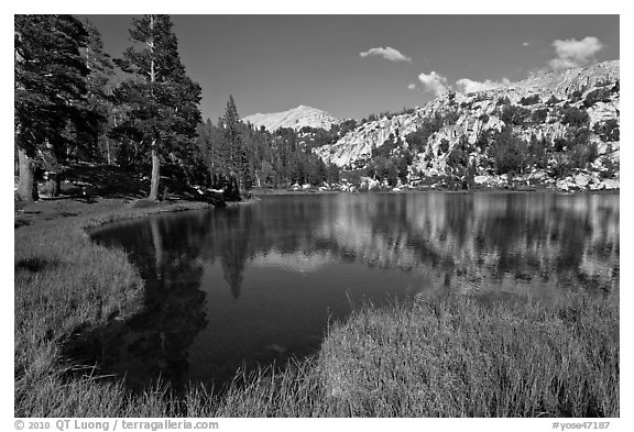 Middle Young Lake. Yosemite National Park, California, USA.