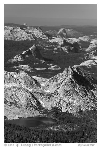 Ragged Peak, Fairview Dome, Half-Dome. Yosemite National Park (black and white)