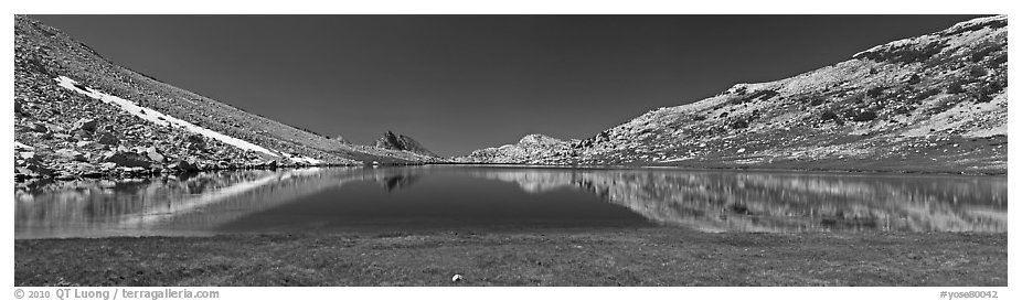 Wide view of alpine lake. Yosemite National Park (black and white)