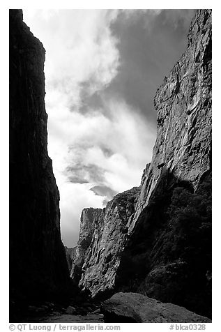 View of canyon walls from  Gunisson river. Black Canyon of the Gunnison National Park, Colorado, USA.