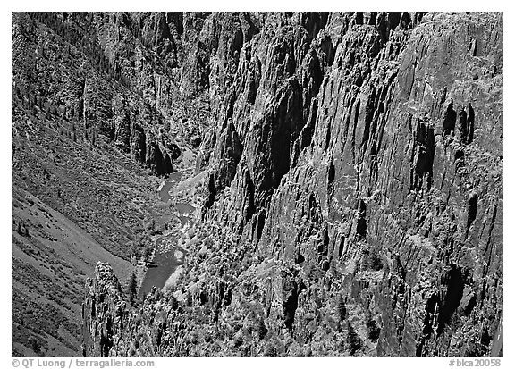 Rock spires and Gunisson River from above. Black Canyon of the Gunnison National Park (black and white)