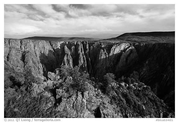 Wide view from Gunnison point. Black Canyon of the Gunnison National Park (black and white)