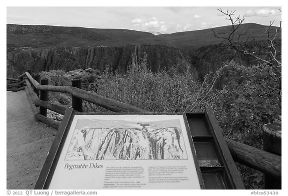 Interpretive sign. Black Canyon of the Gunnison National Park (black and white)