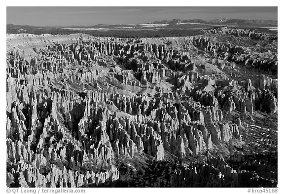 Paria view. Bryce Canyon National Park (black and white)