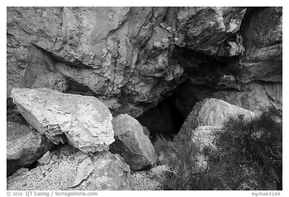 Pictograph Cave entrance. Great Basin National Park (black and white)