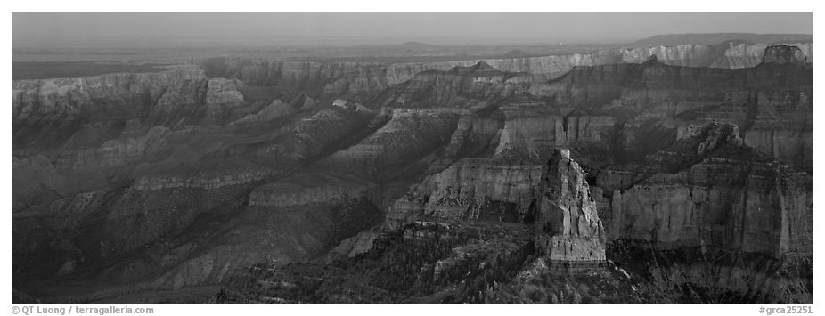 Scenery seen from Point Imperial. Grand Canyon  National Park (black and white)