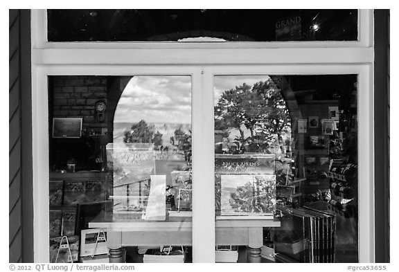 South Rim, Verkamp Visitor Center window reflexion. Grand Canyon National Park (black and white)