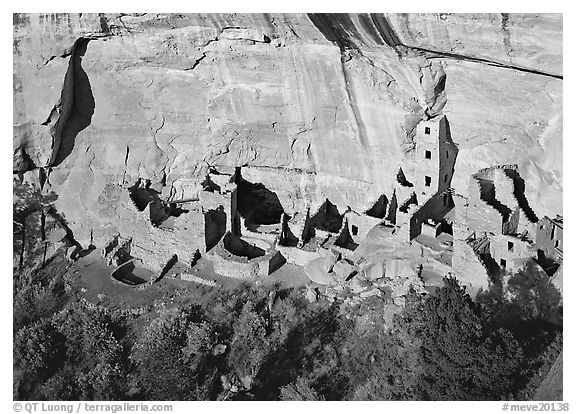 Square Tower house, the park's tallest ruin, afternoon. Mesa Verde National Park (black and white)