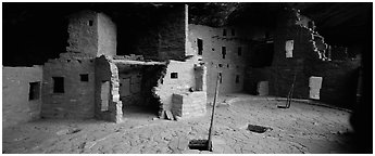 Spruce Tree House and Kiva entrances. Mesa Verde National Park (Panoramic black and white)
