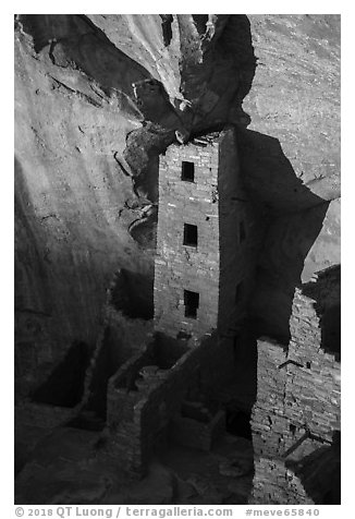 Tower of Square Tower House at sunset. Mesa Verde National Park (black and white)