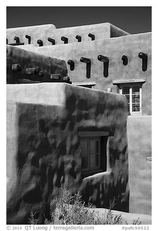 Architectural detail, Painted Desert Inn. Petrified Forest National Park (black and white)
