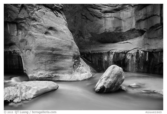 Boulders, Virgin River, and canyon walls, the Narrows. Zion National Park (black and white)