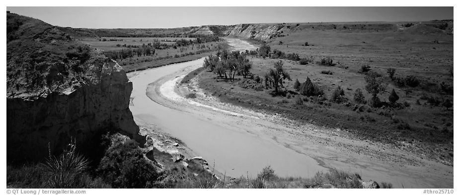 Riverbend and bluff. Theodore Roosevelt  National Park (black and white)