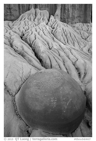 Spherical cannonball concretion in badlands. Theodore Roosevelt National Park (black and white)