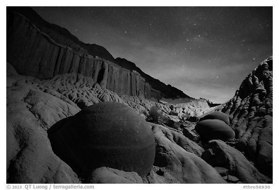 Cannonball and badlands with night starry sky. Theodore Roosevelt National Park (black and white)