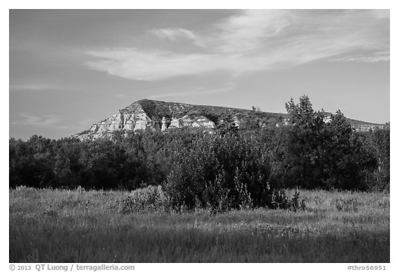 Badlands in late afternoon, Elkhorn Ranch Unit. Theodore Roosevelt National Park (black and white)