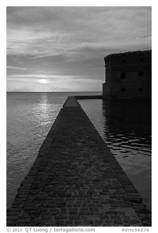 Fort Jefferson seawall and moat at sunset. Dry Tortugas National Park (black and white)