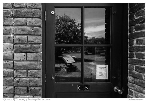 Fort Jefferson courtyard, visitor center window reflexion. Dry Tortugas National Park (black and white)