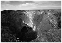 Mauna Ulu crater. Hawaii Volcanoes National Park, Hawaii, USA. (black and white)