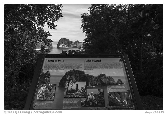 Pola Island interpretive sign. National Park of American Samoa (black and white)