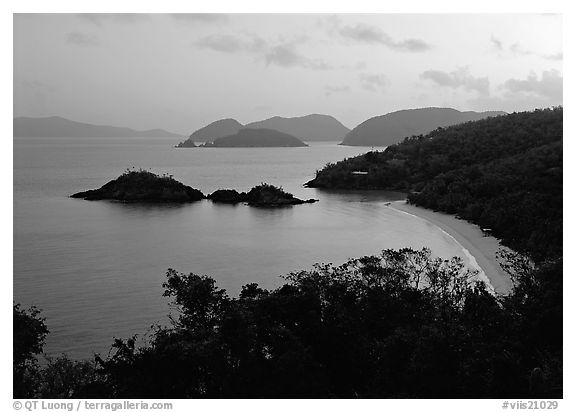 Trunk bay at sunrise. Virgin Islands National Park (black and white)