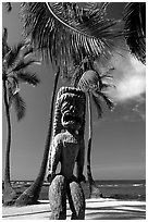 Polynesian idol, Place of Refuge, Puuhonua o Honauau National Historical Park. Big Island, Hawaii, USA (black and white)