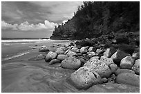 Hanakapiai Beach, Na Pali coast. Kauai island, Hawaii, USA ( black and white)