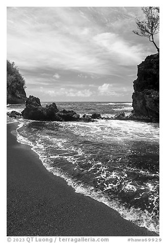 Red Sand Beach, Hana. Maui, Hawaii, USA (black and white)