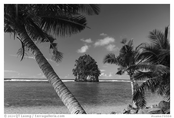 Fatu Rock. Pago Pago, Tutuila, American Samoa (black and white)