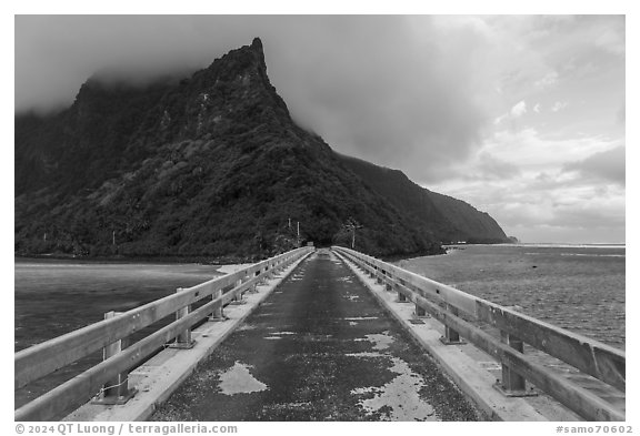 Ofu-Olosega Bridge. American Samoa (black and white)