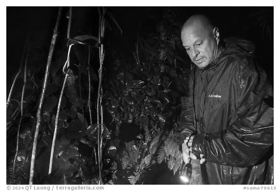 Manaia during coconut crab hunt, Ofu Island. American Samoa (black and white)