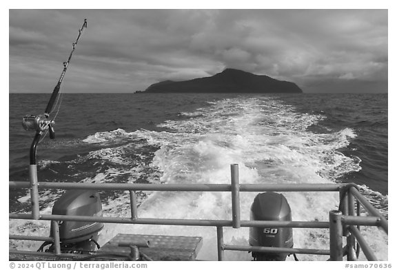 Ofu Island in the wake of Alia boat. American Samoa (black and white)