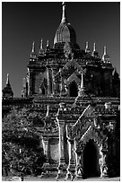 Htilominlo Pahto. Bagan, Myanmar (black and white)