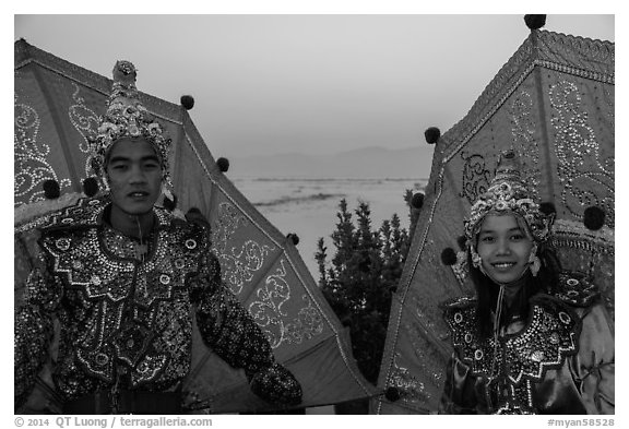 Greeters at dawn. Inle Lake, Myanmar (black and white)